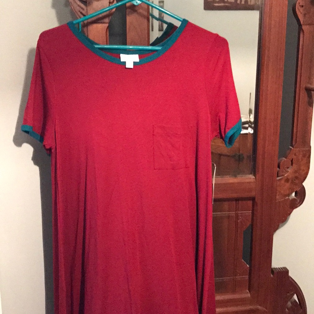 Nwt lularoe Carly small